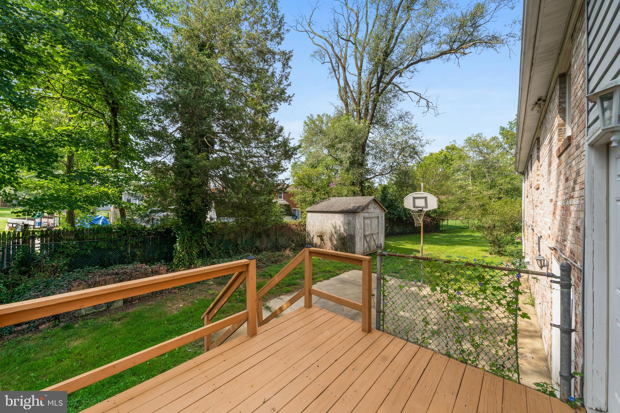 COUNTRY CLUB SOUTH - Residential