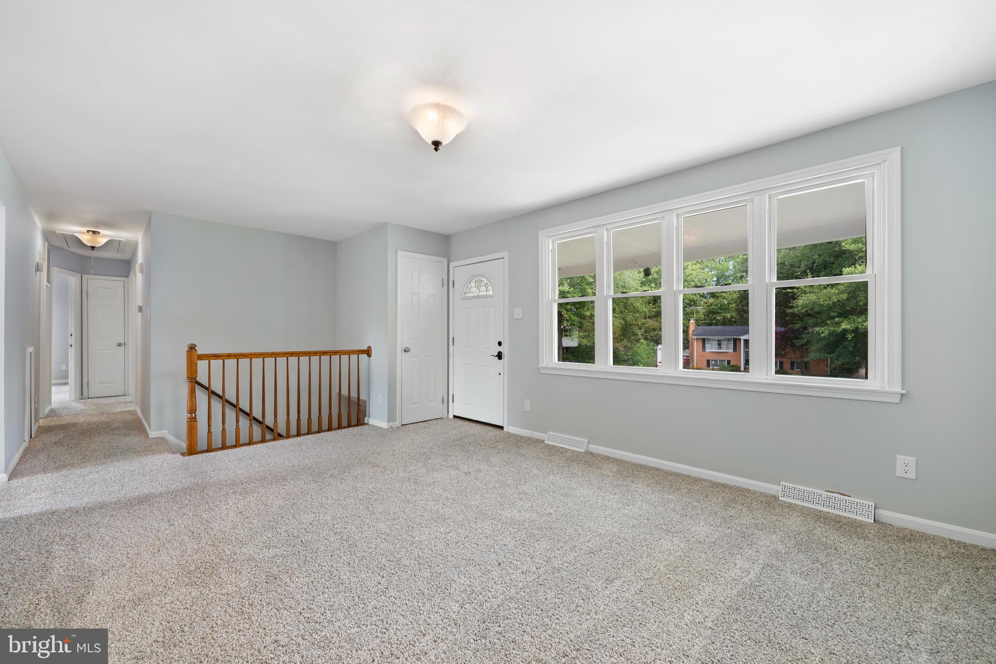 COUNTRY CLUB SOUTH - Residential