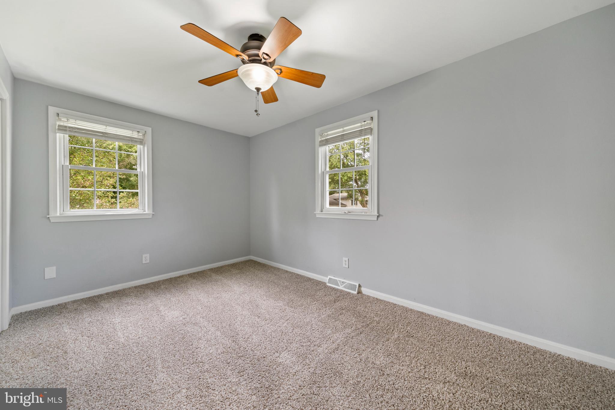 COUNTRY CLUB SOUTH - Residential