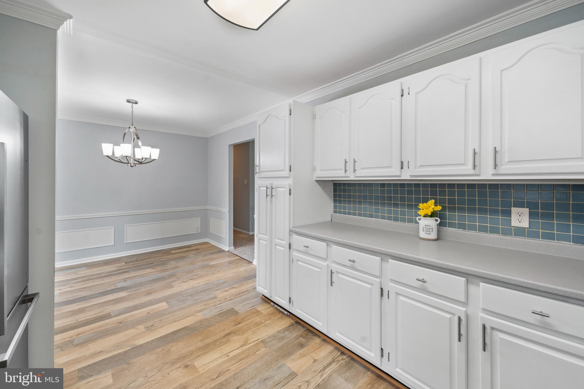 COUNTRY CLUB SOUTH - Residential