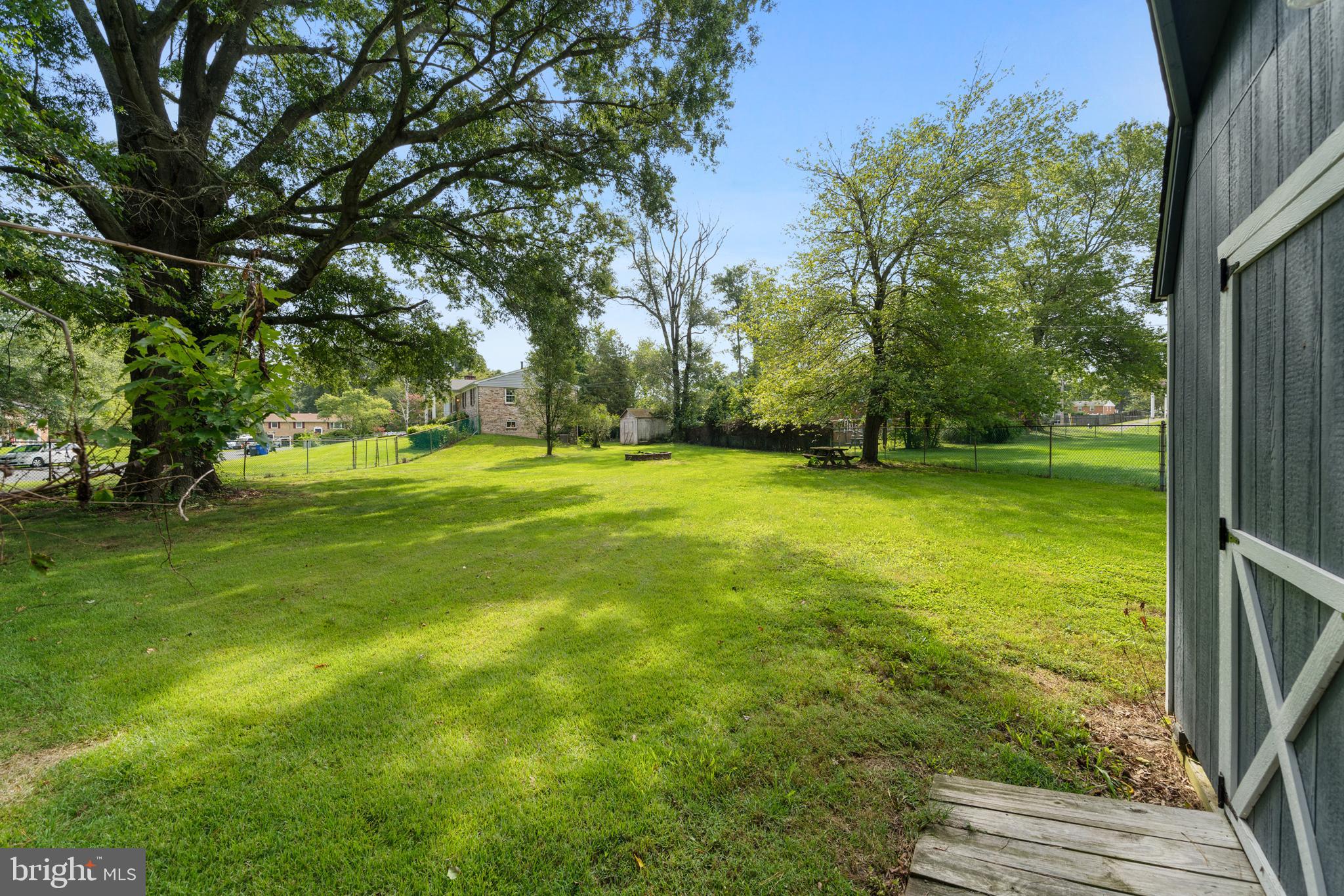 COUNTRY CLUB SOUTH - Residential