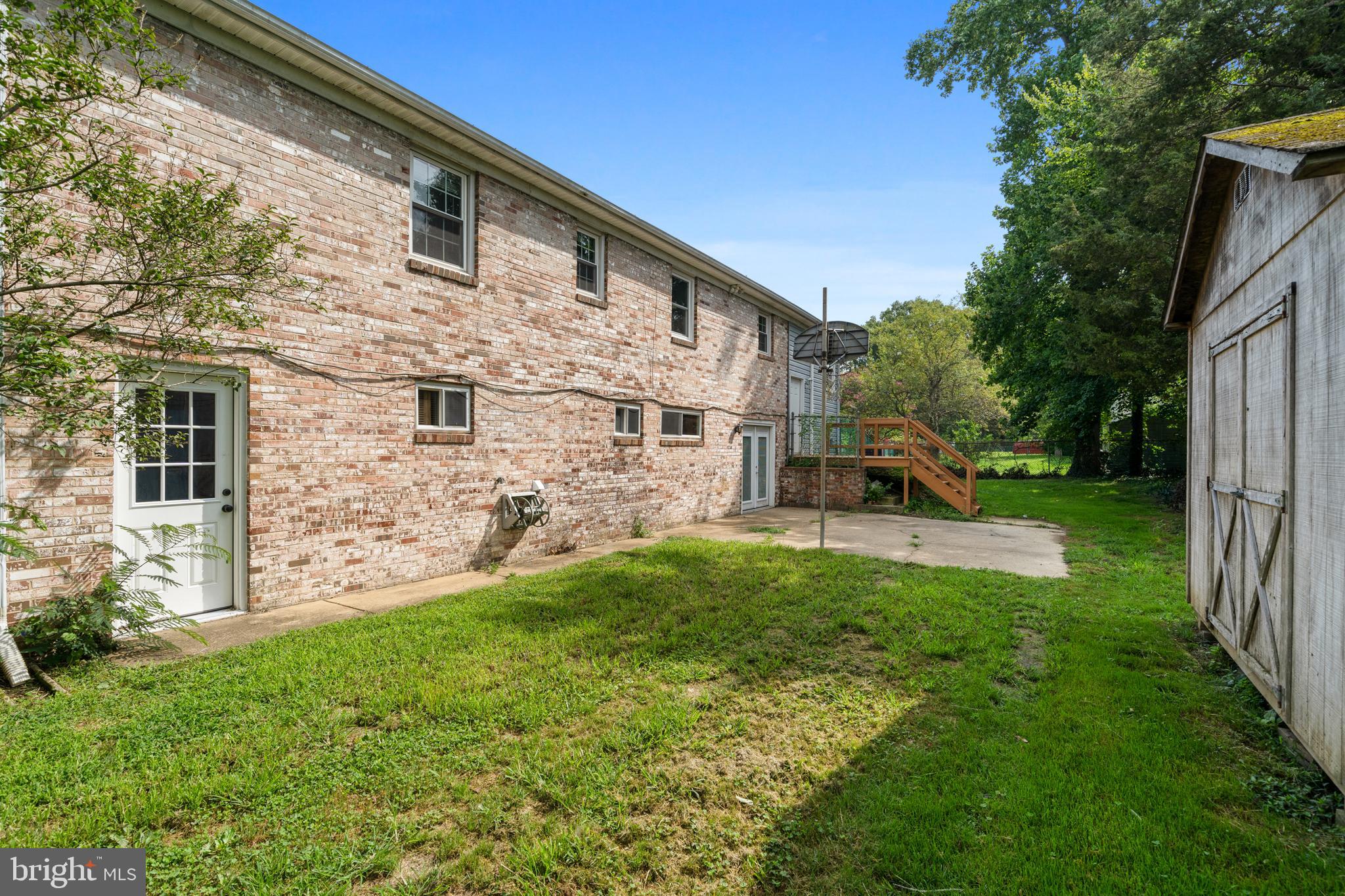 COUNTRY CLUB SOUTH - Residential