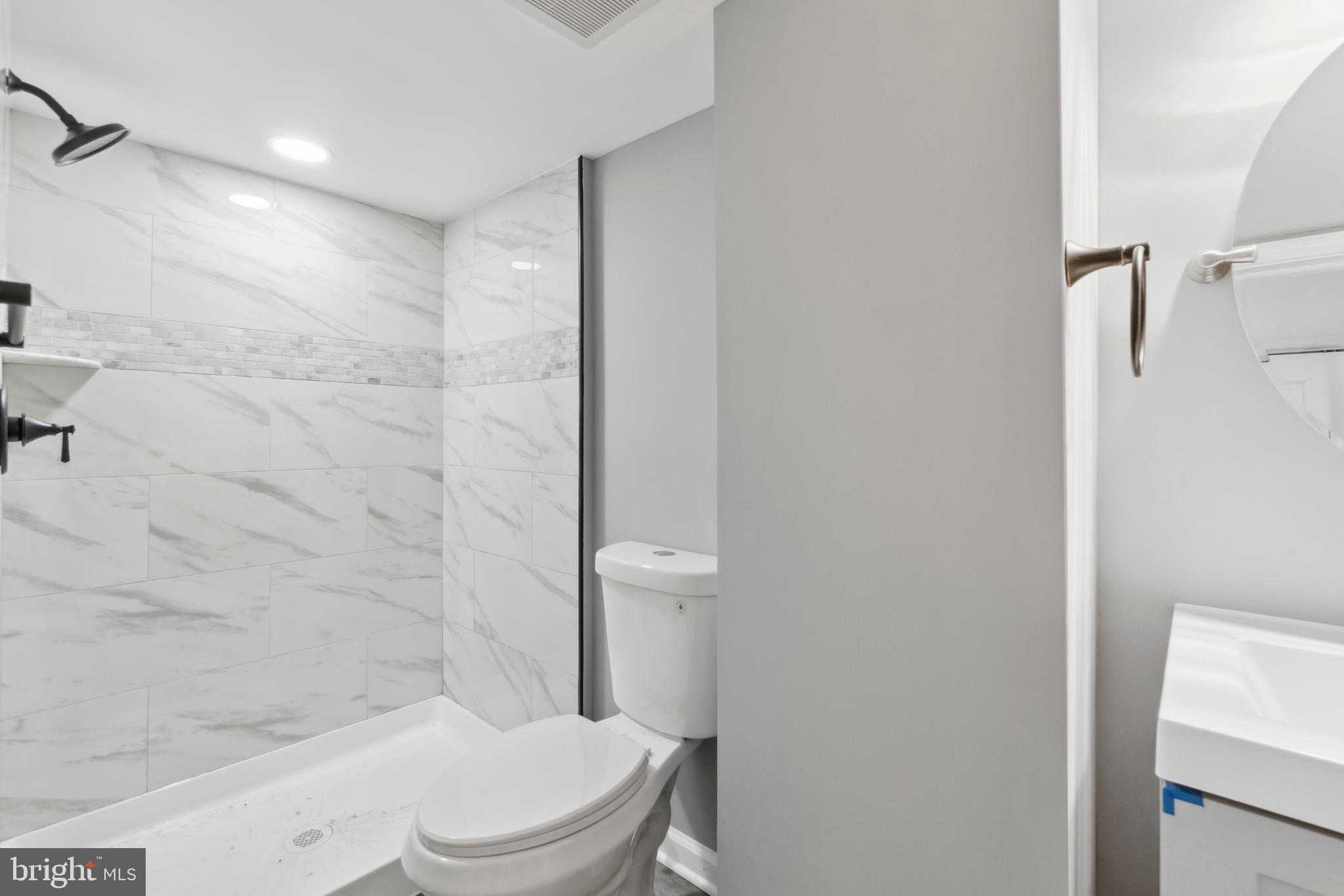 CARROLLTON RIDGE - Residential