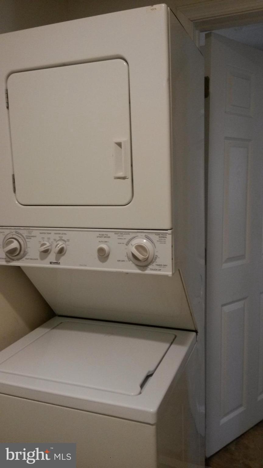 HENLEY'S PARK - Residential Lease