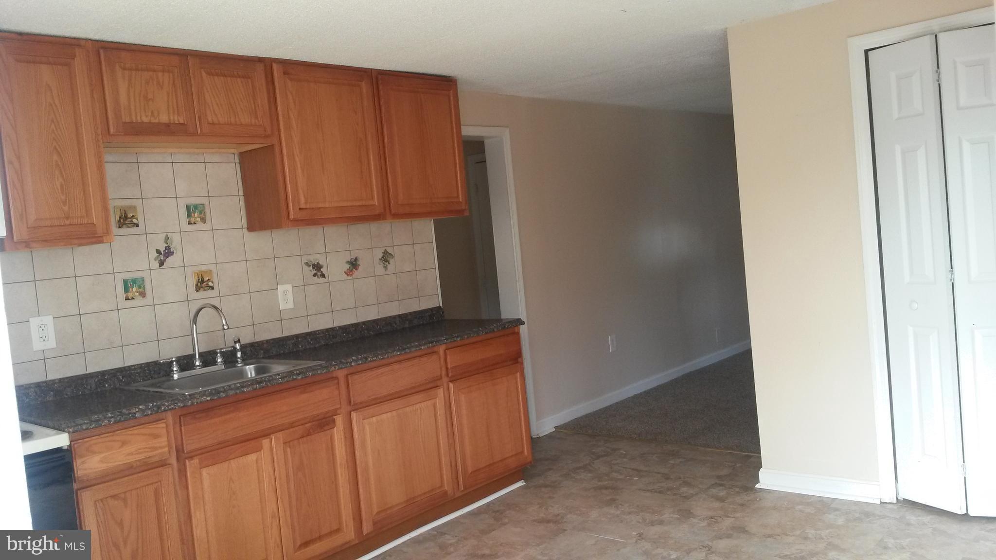 HENLEY'S PARK - Residential Lease