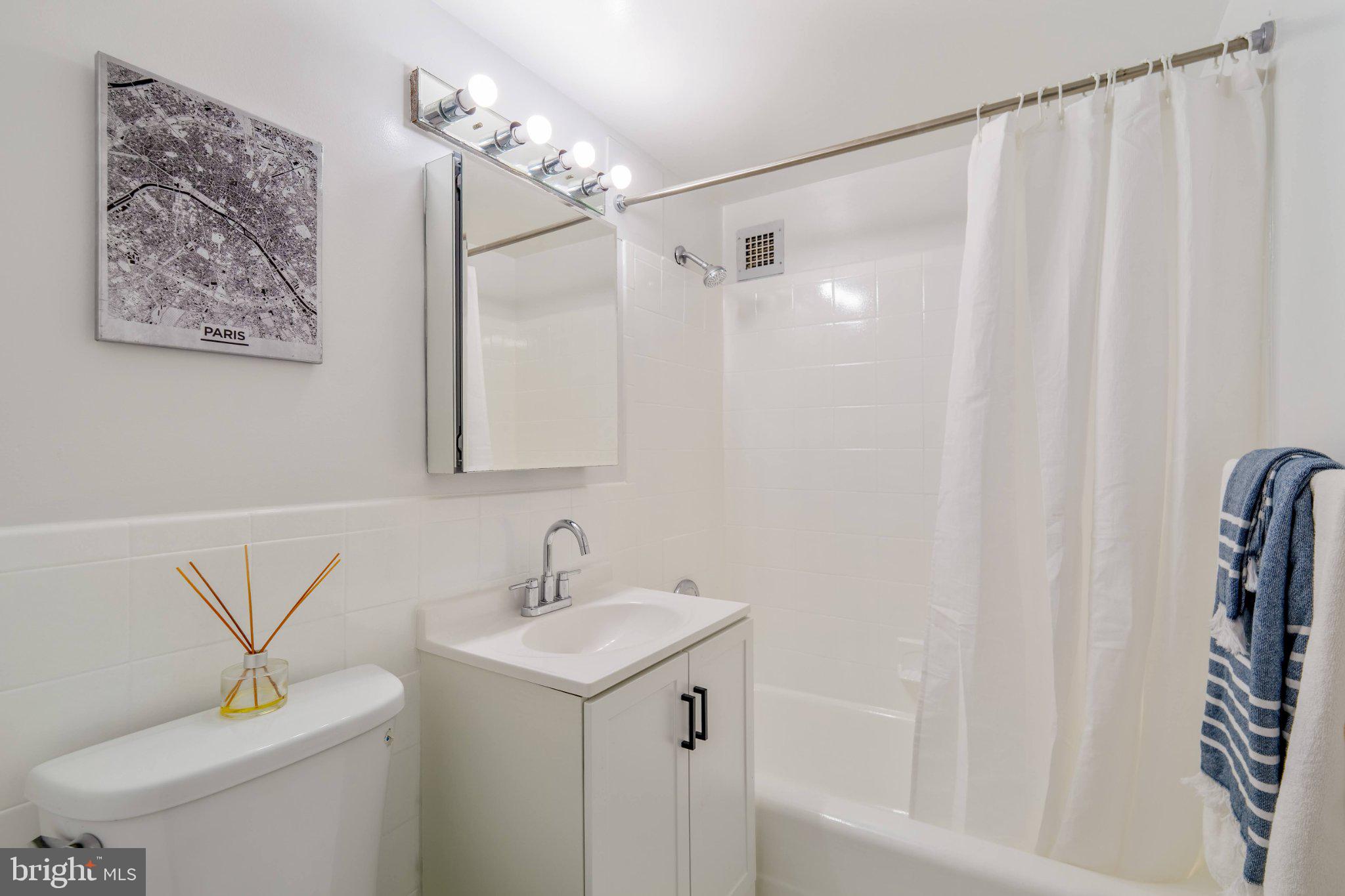 1301 DELAWARE AVENUE SW N111