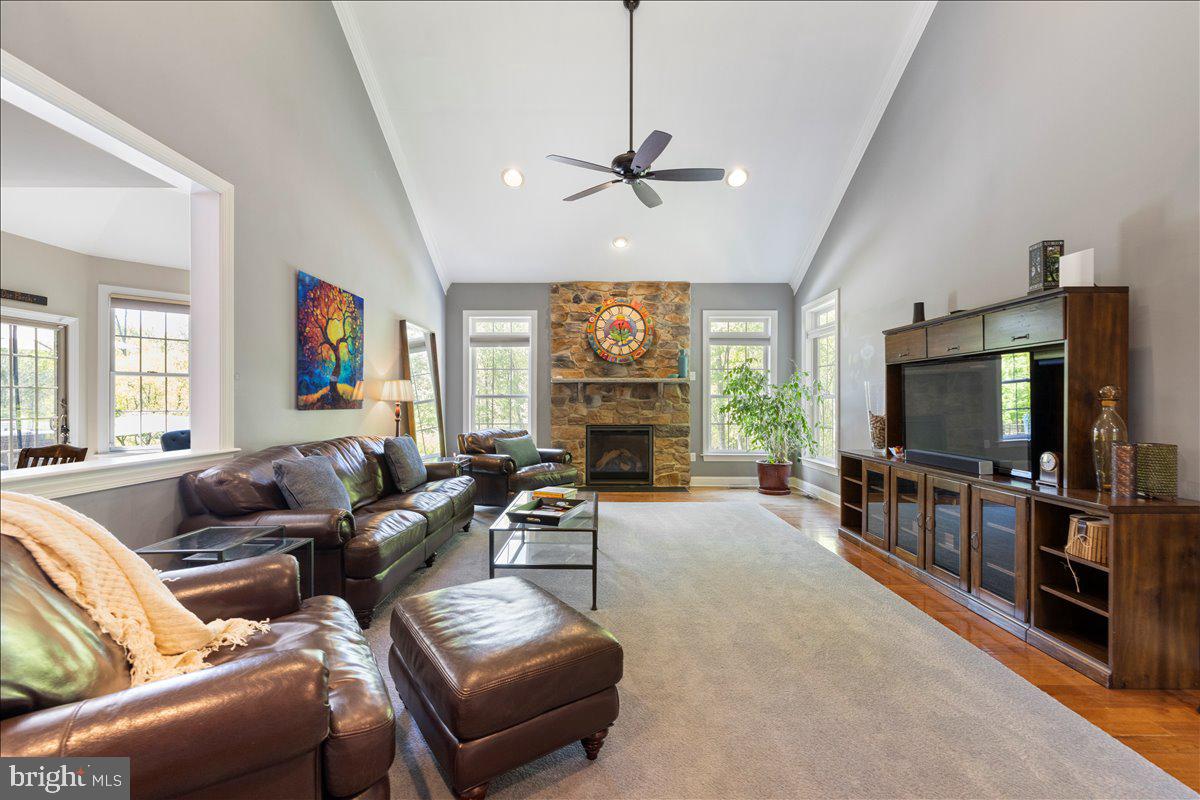 WEST HUNT - Residential