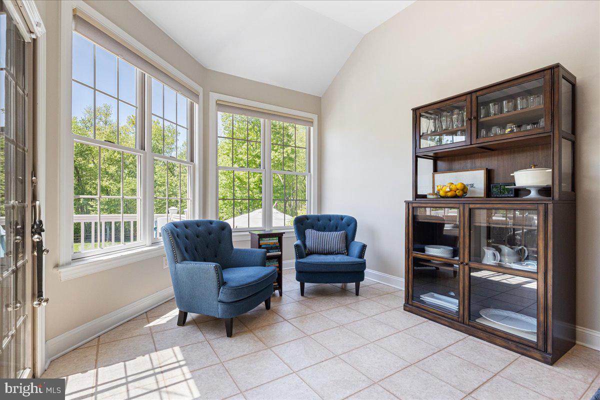 WEST HUNT - Residential