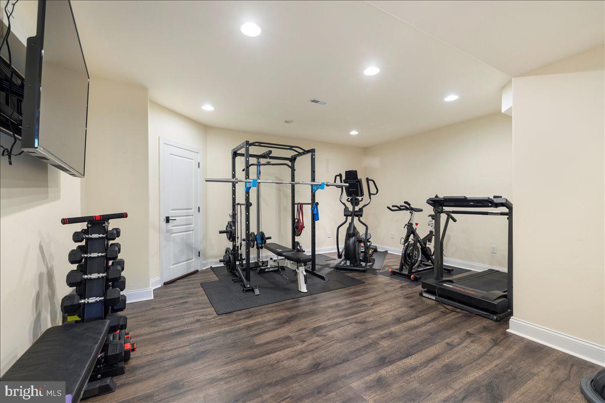 WEST HUNT - Residential