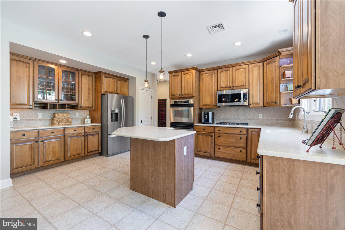 WEST HUNT - Residential