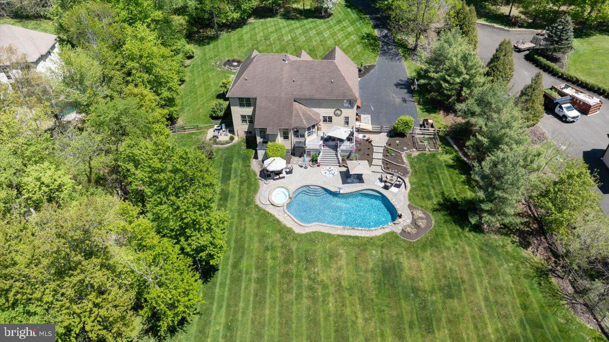 WEST HUNT - Residential