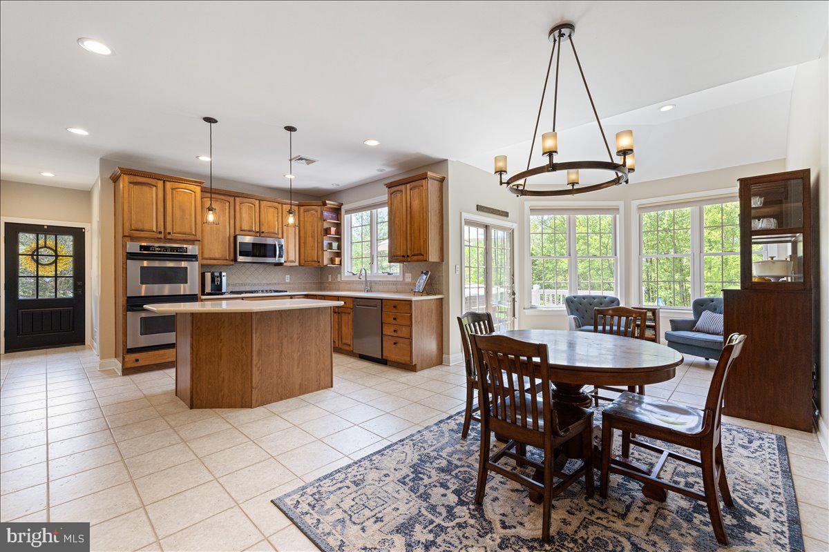 WEST HUNT - Residential