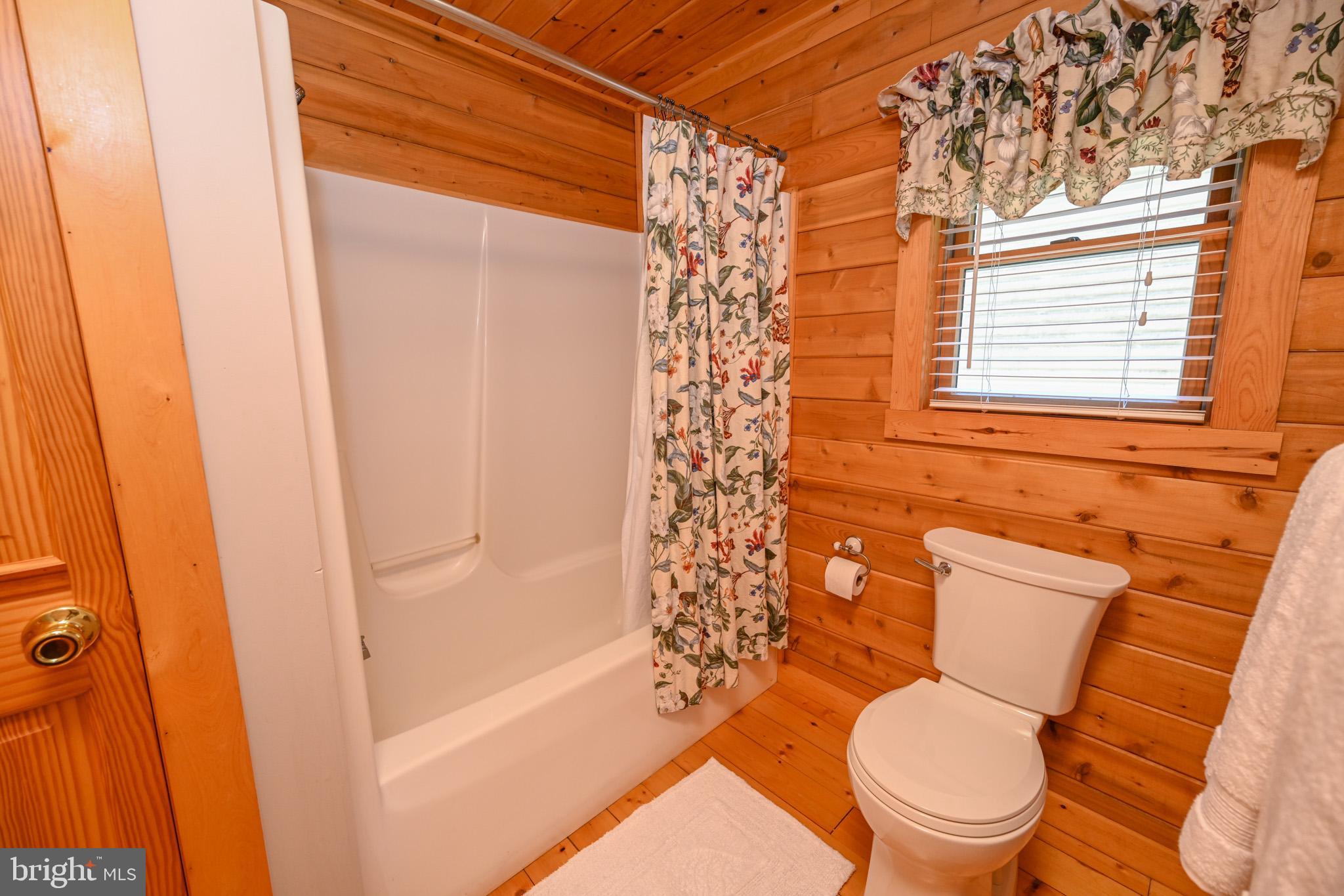 MCCOMAS BEACH - Residential