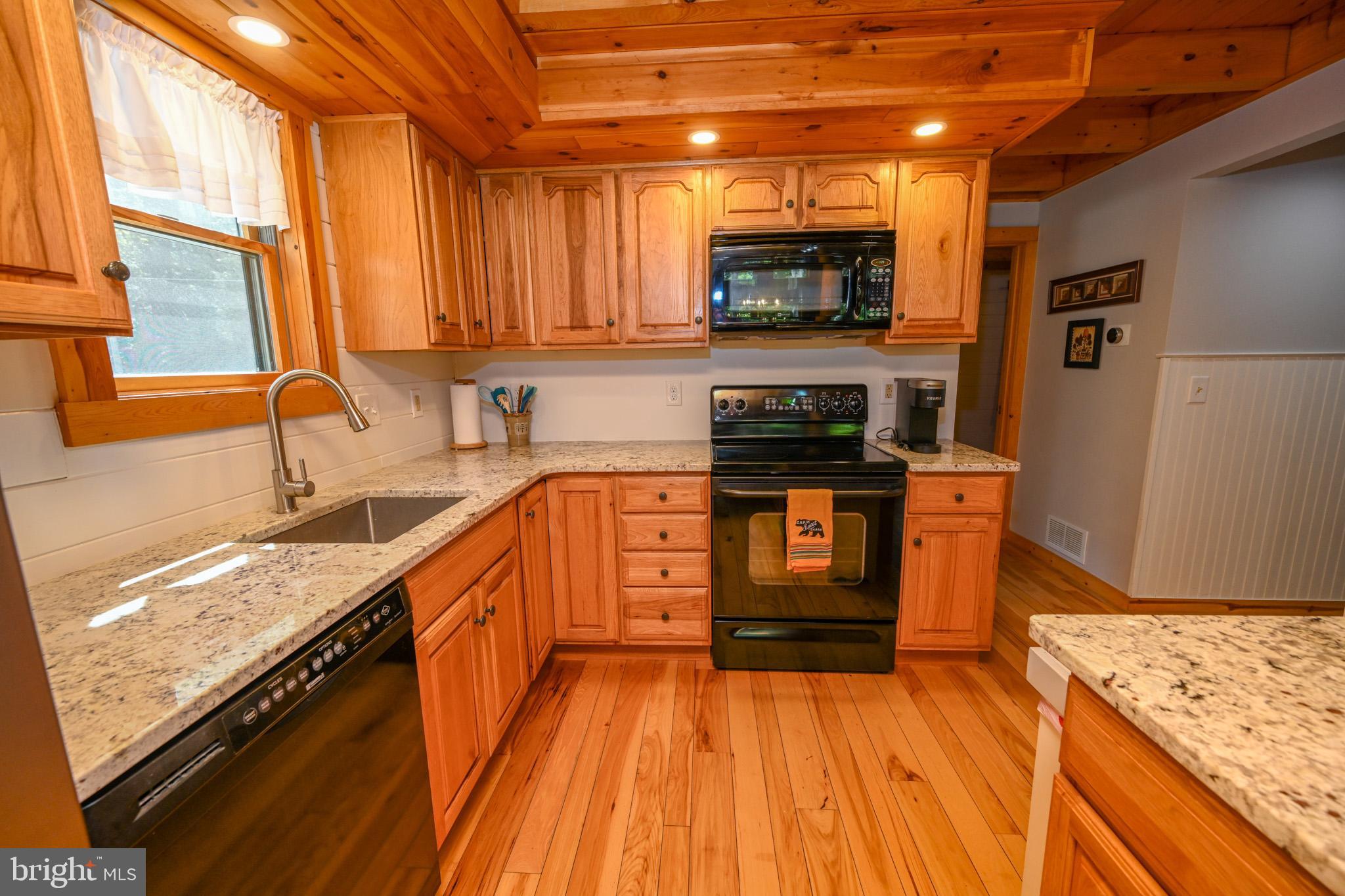 MCCOMAS BEACH - Residential