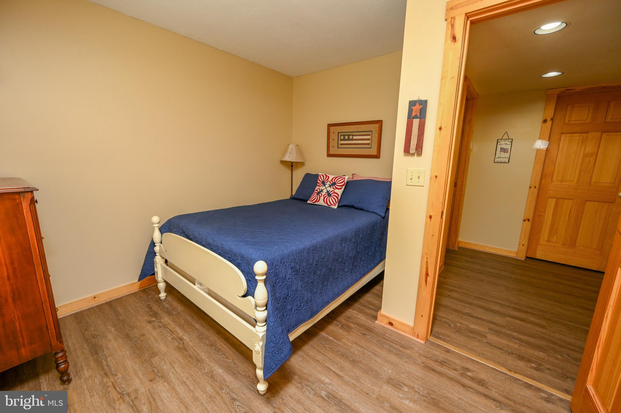 MCCOMAS BEACH - Residential