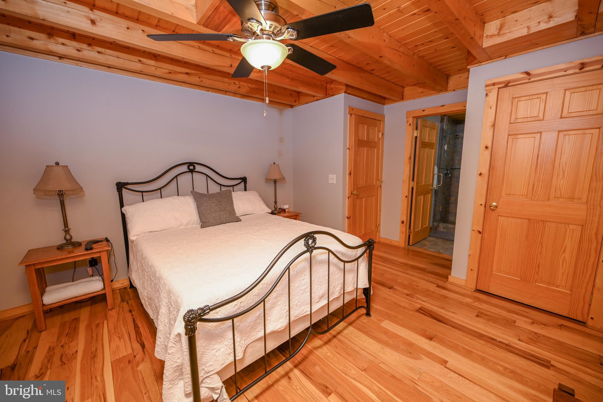 MCCOMAS BEACH - Residential