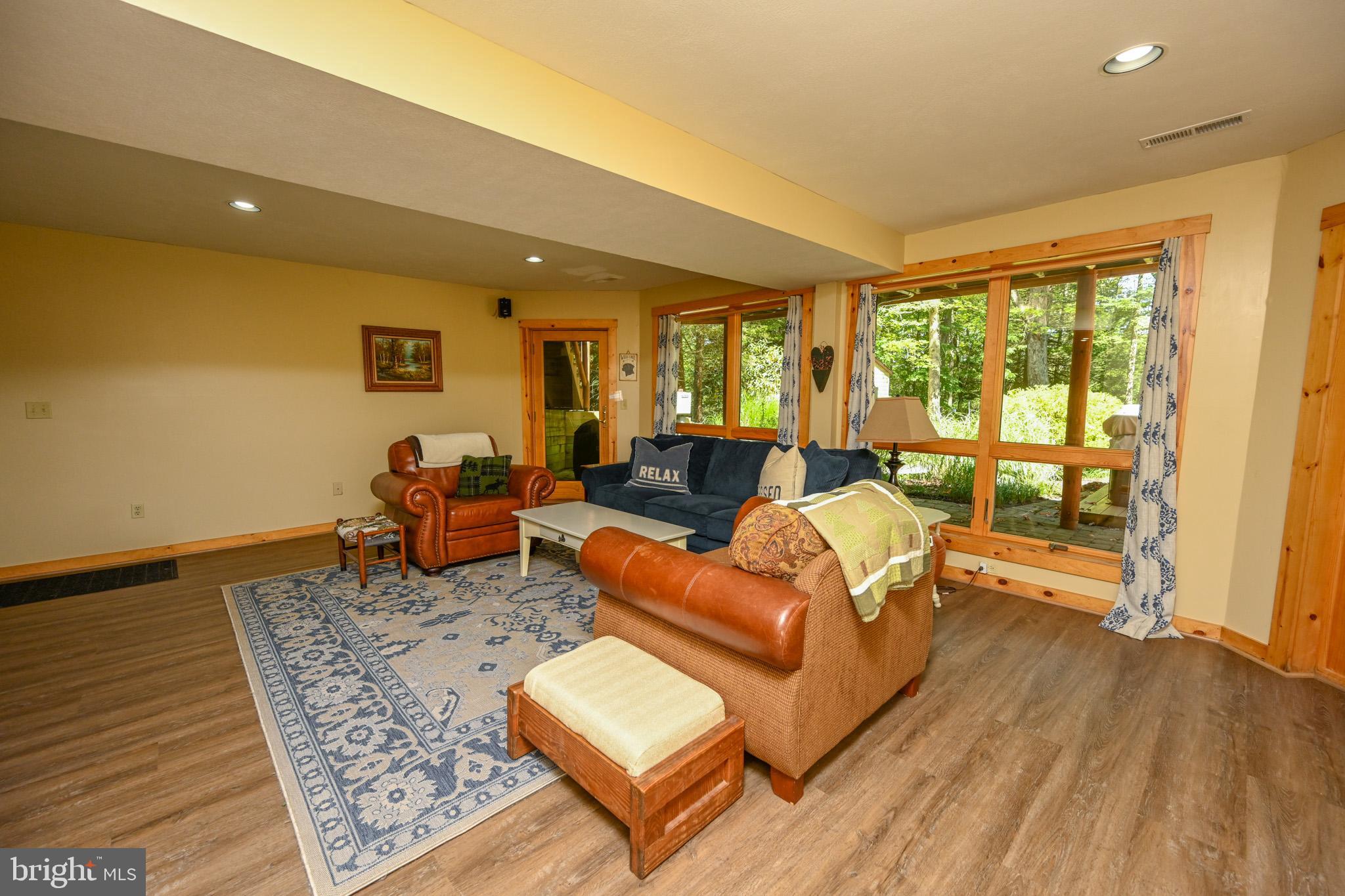 MCCOMAS BEACH - Residential