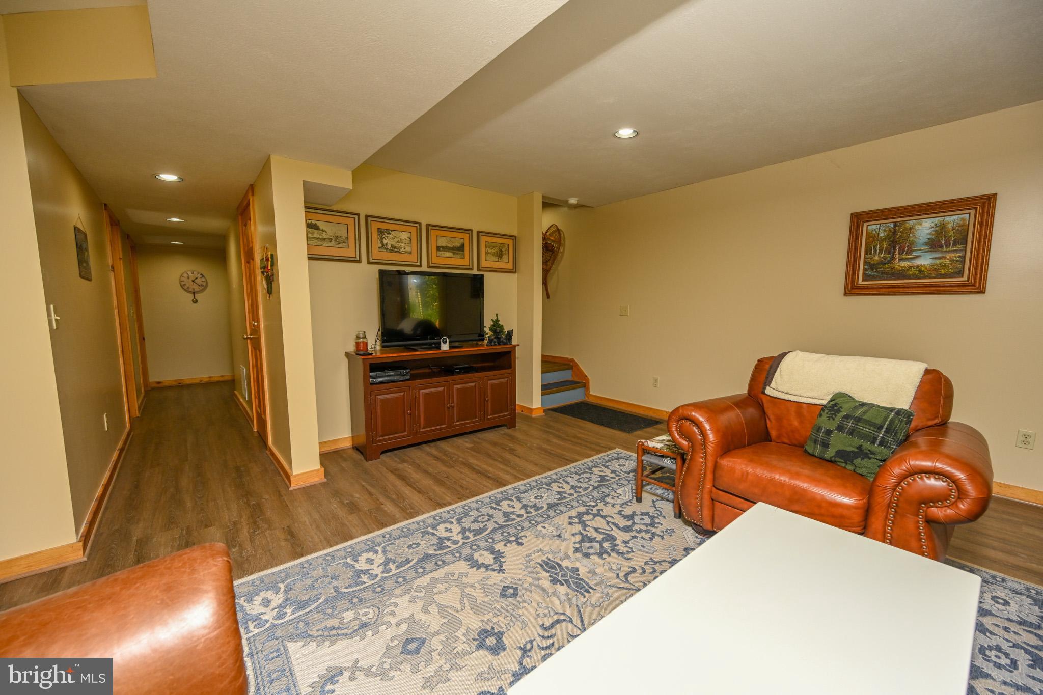 MCCOMAS BEACH - Residential