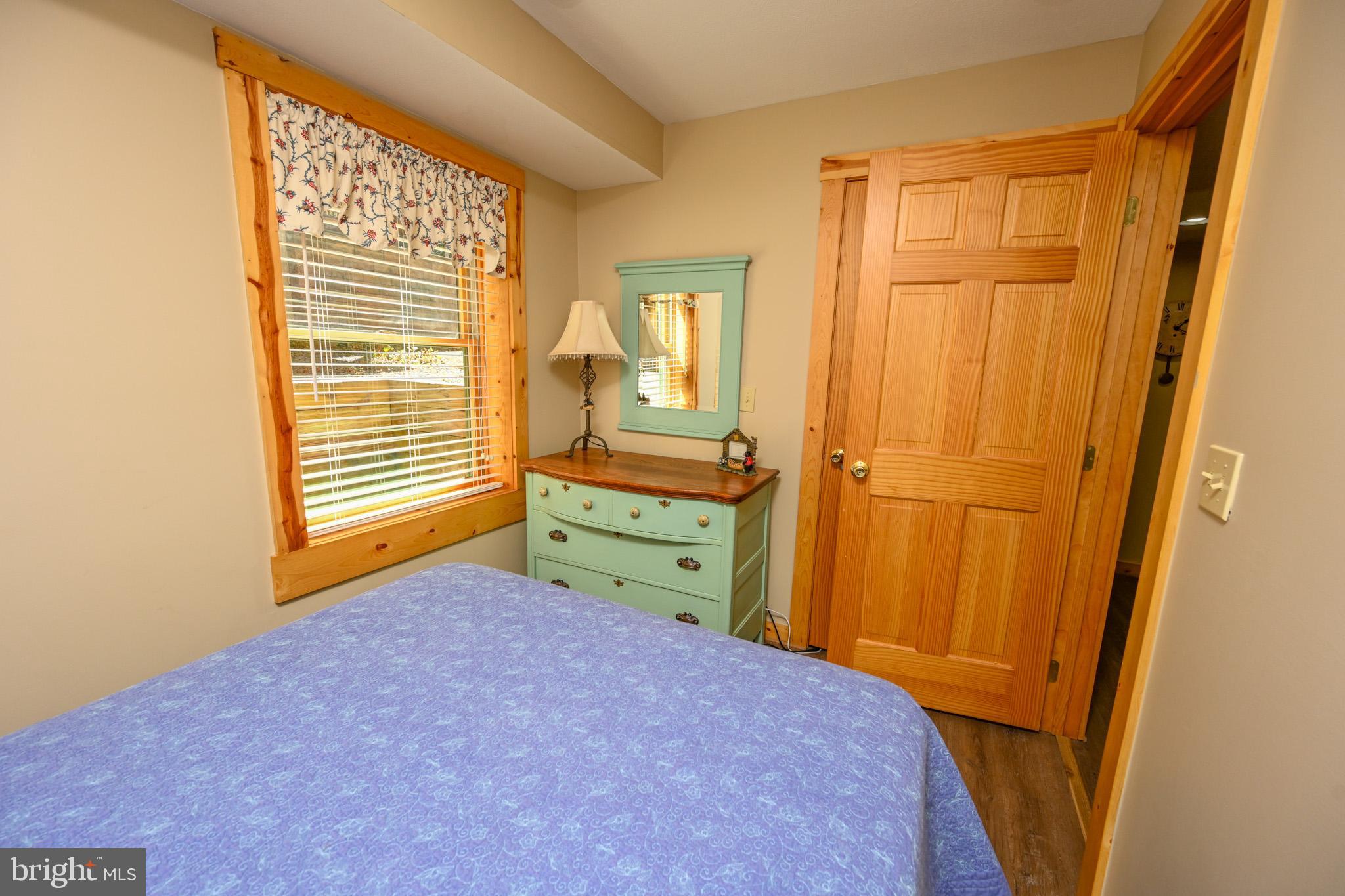 MCCOMAS BEACH - Residential