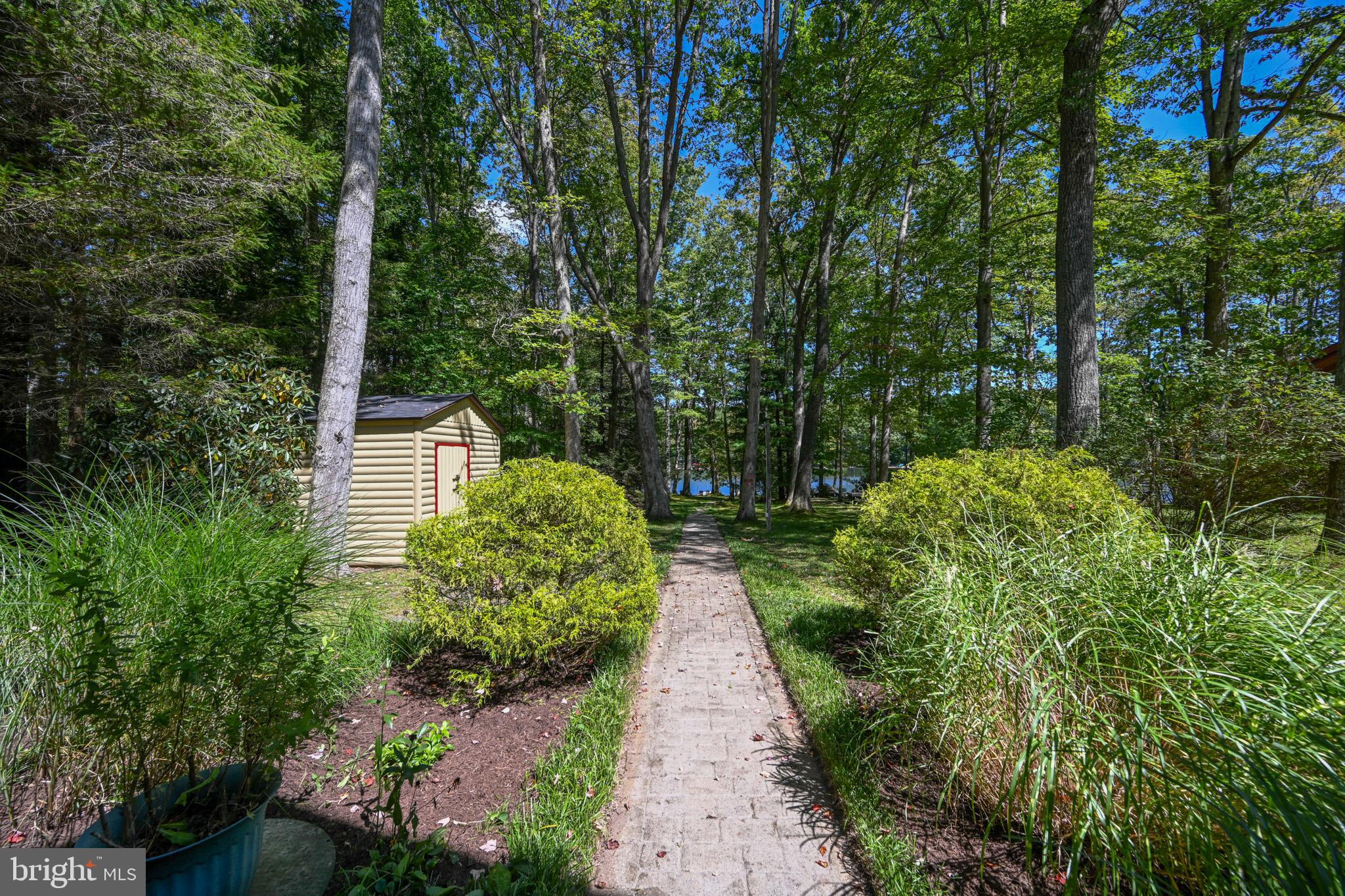 MCCOMAS BEACH - Residential