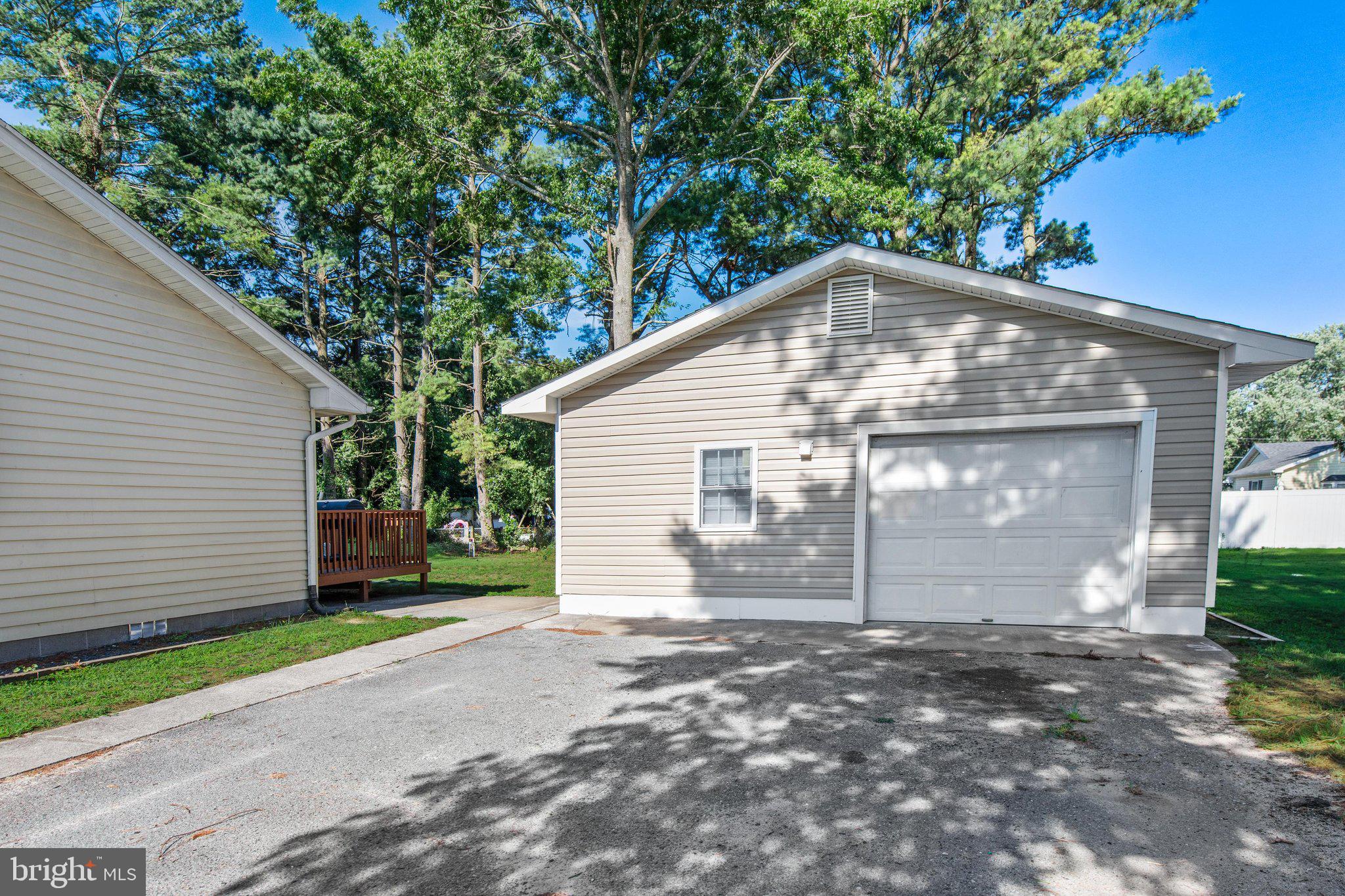 302 BROOKVIEW DRIVE