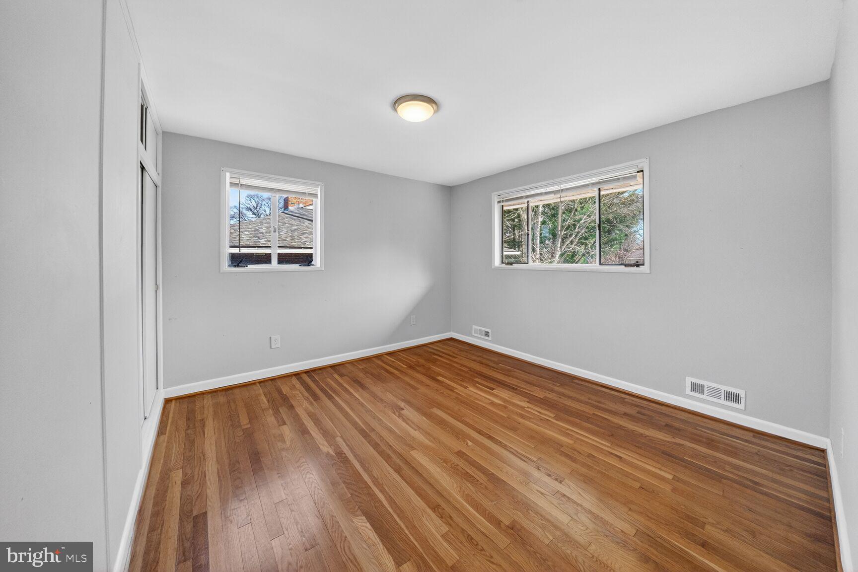 WILDWOOD MANOR - Residential Lease