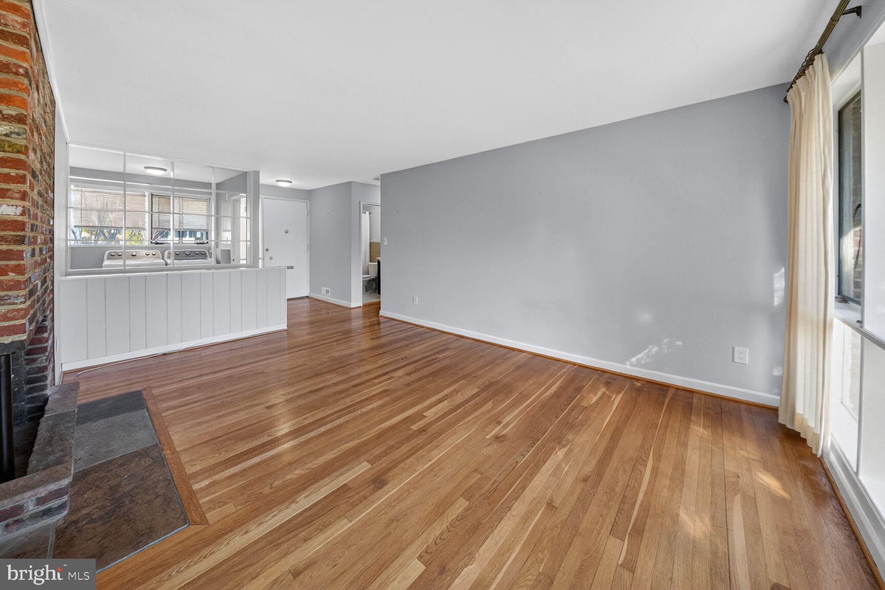 WILDWOOD MANOR - Residential Lease