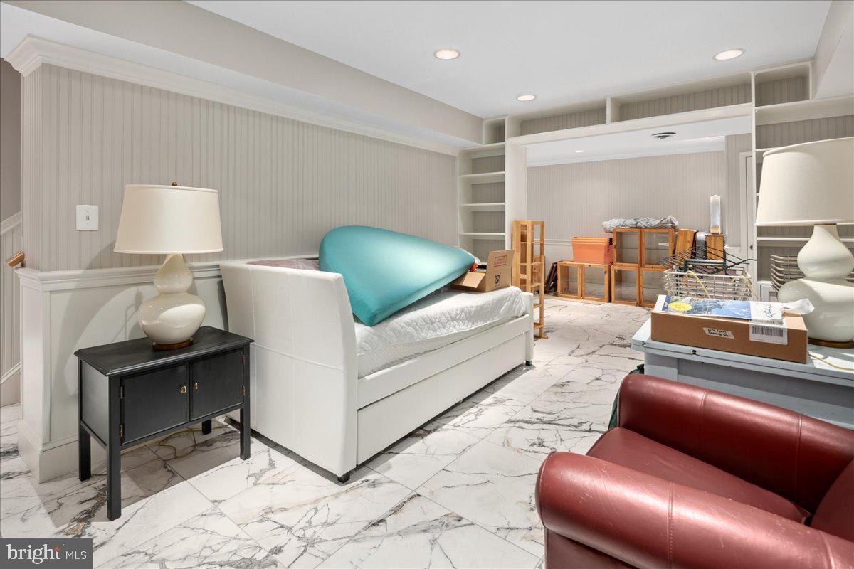 RIVERWOOD - Residential