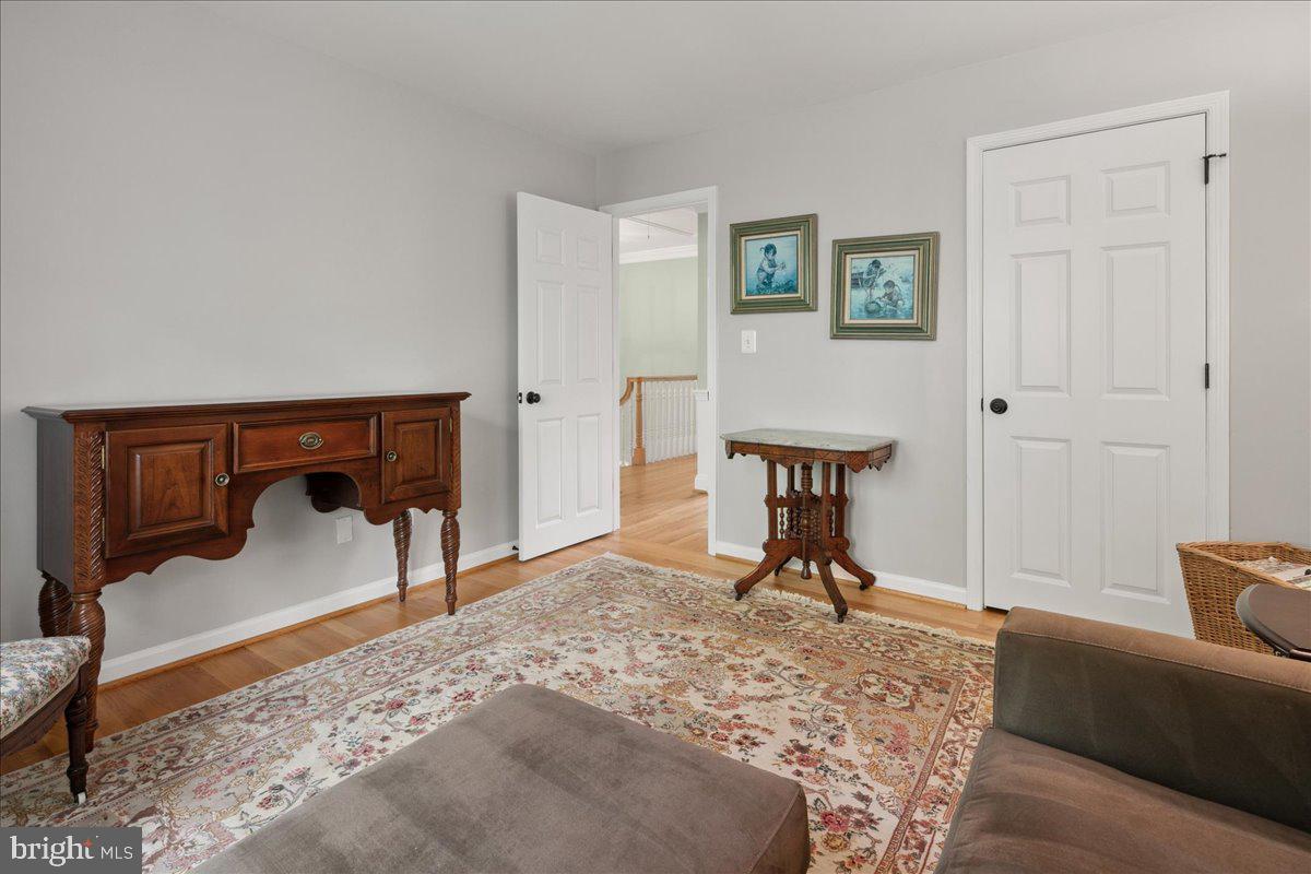 RIVERWOOD - Residential