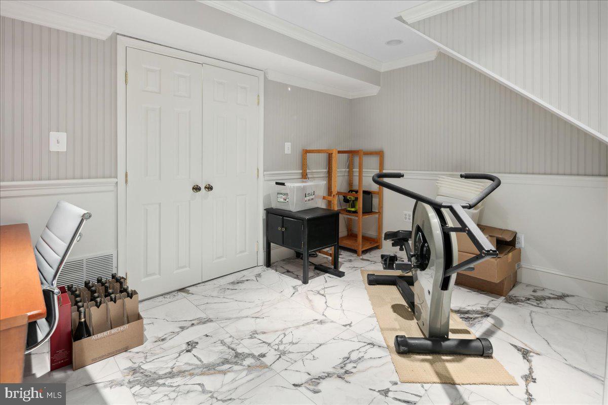 RIVERWOOD - Residential