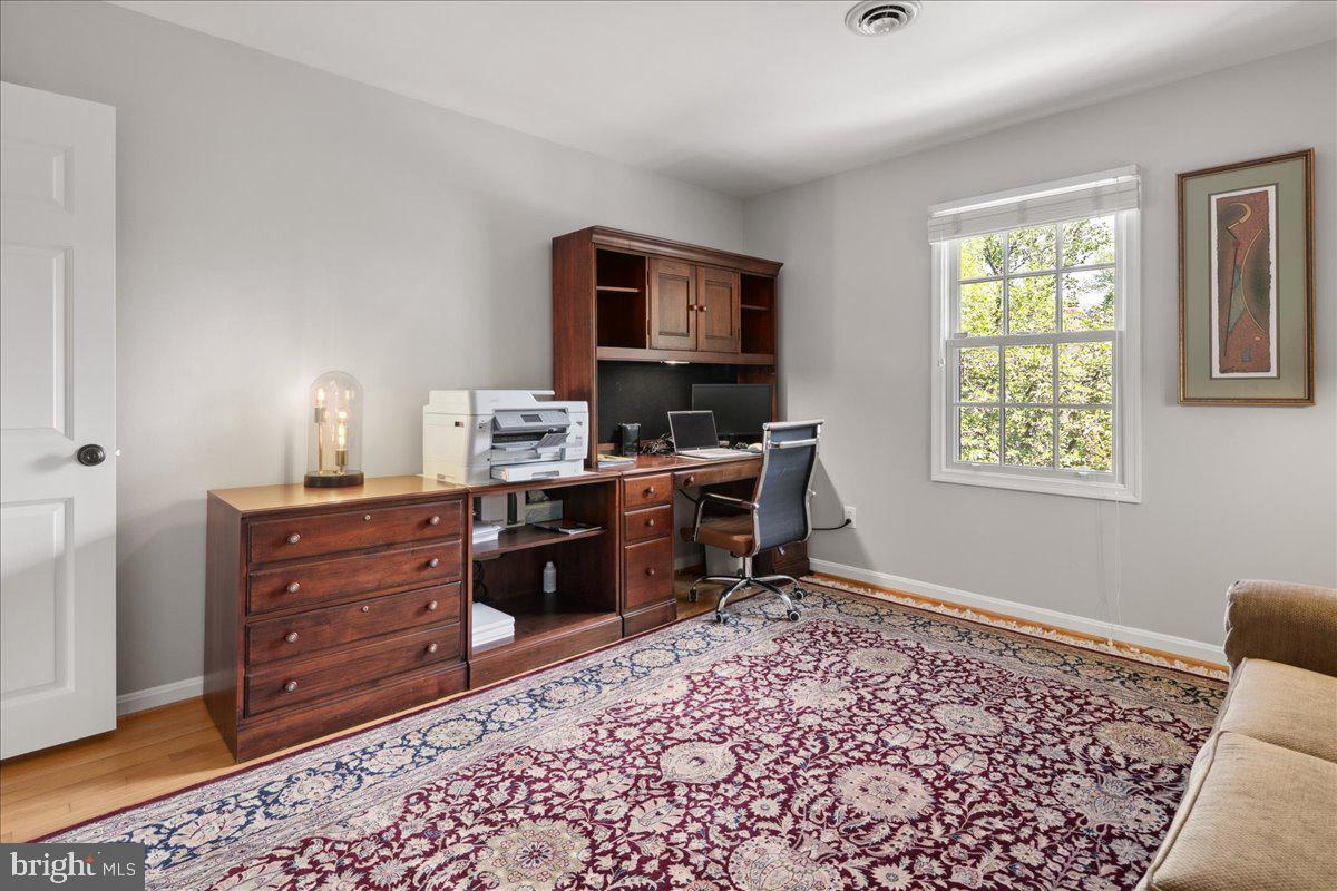 RIVERWOOD - Residential