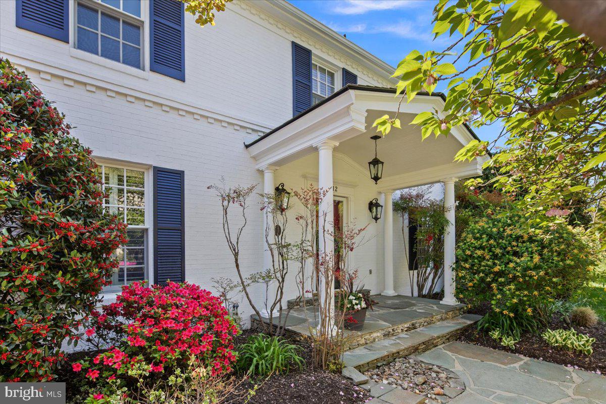 RIVERWOOD - Residential