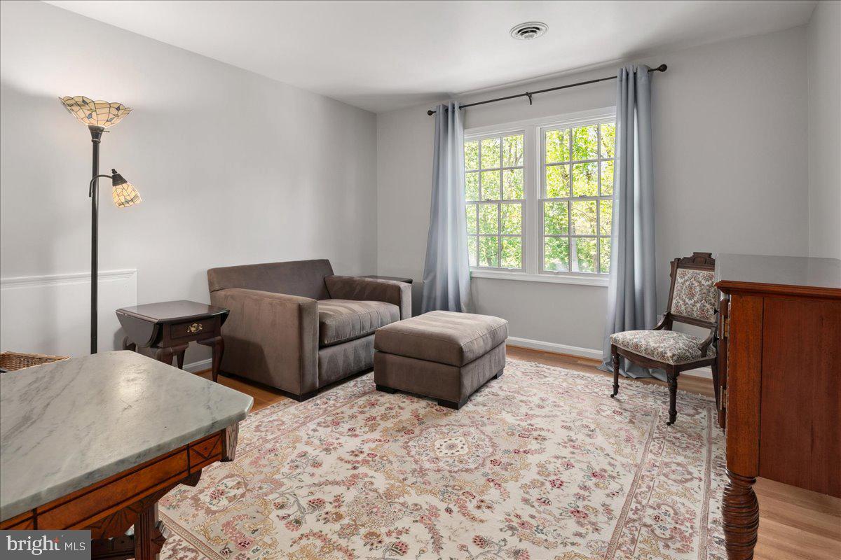 RIVERWOOD - Residential