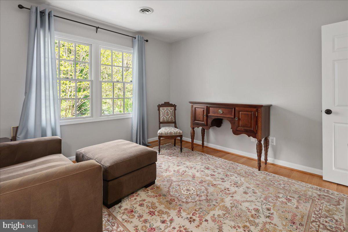 RIVERWOOD - Residential