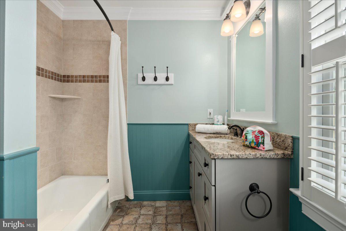 RIVERWOOD - Residential