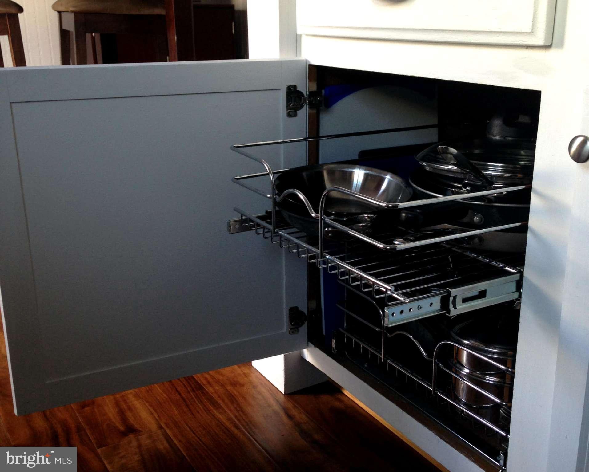 CLIFTON TOWNES - Residential