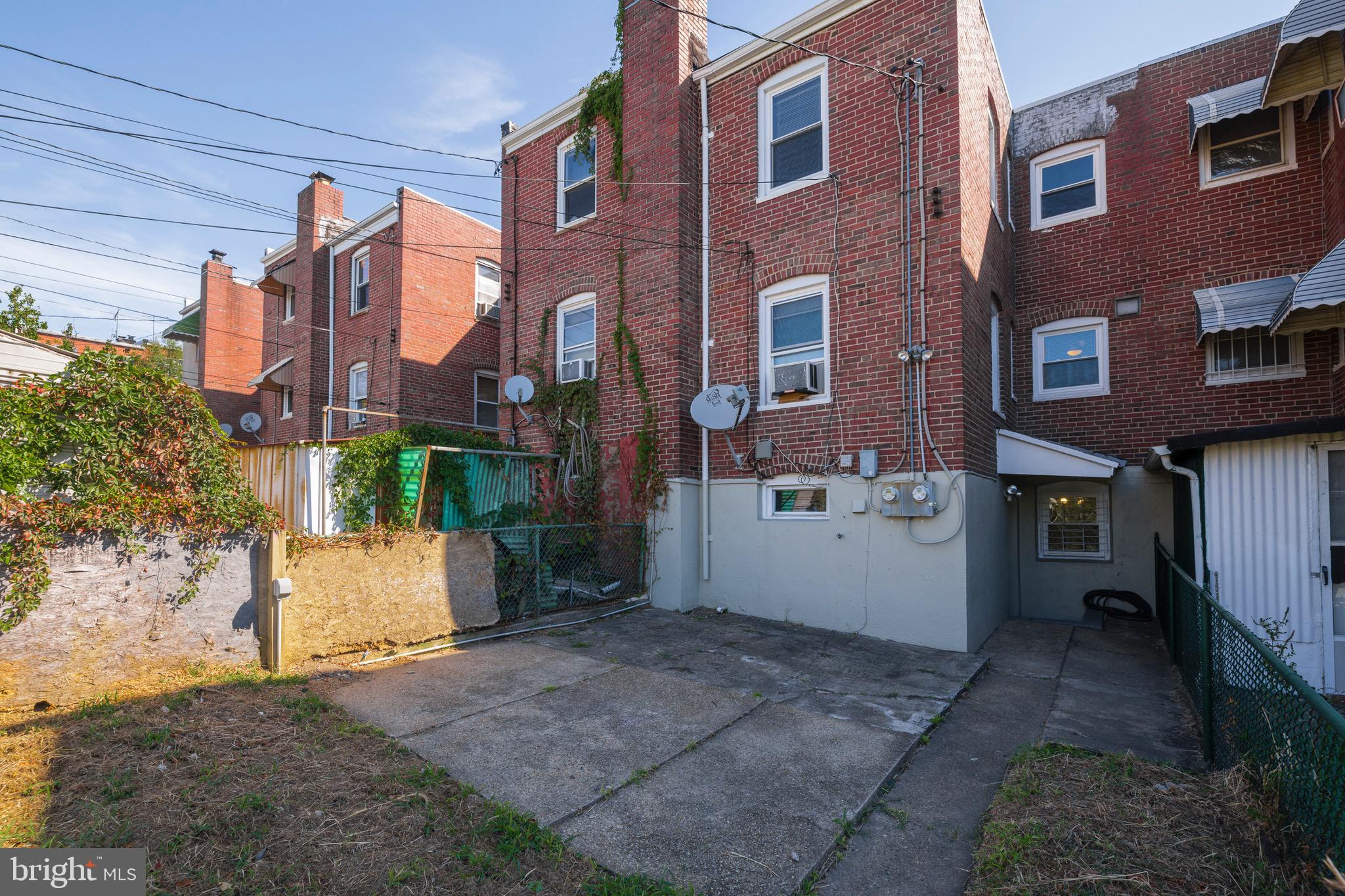 GREEKTOWN - Residential