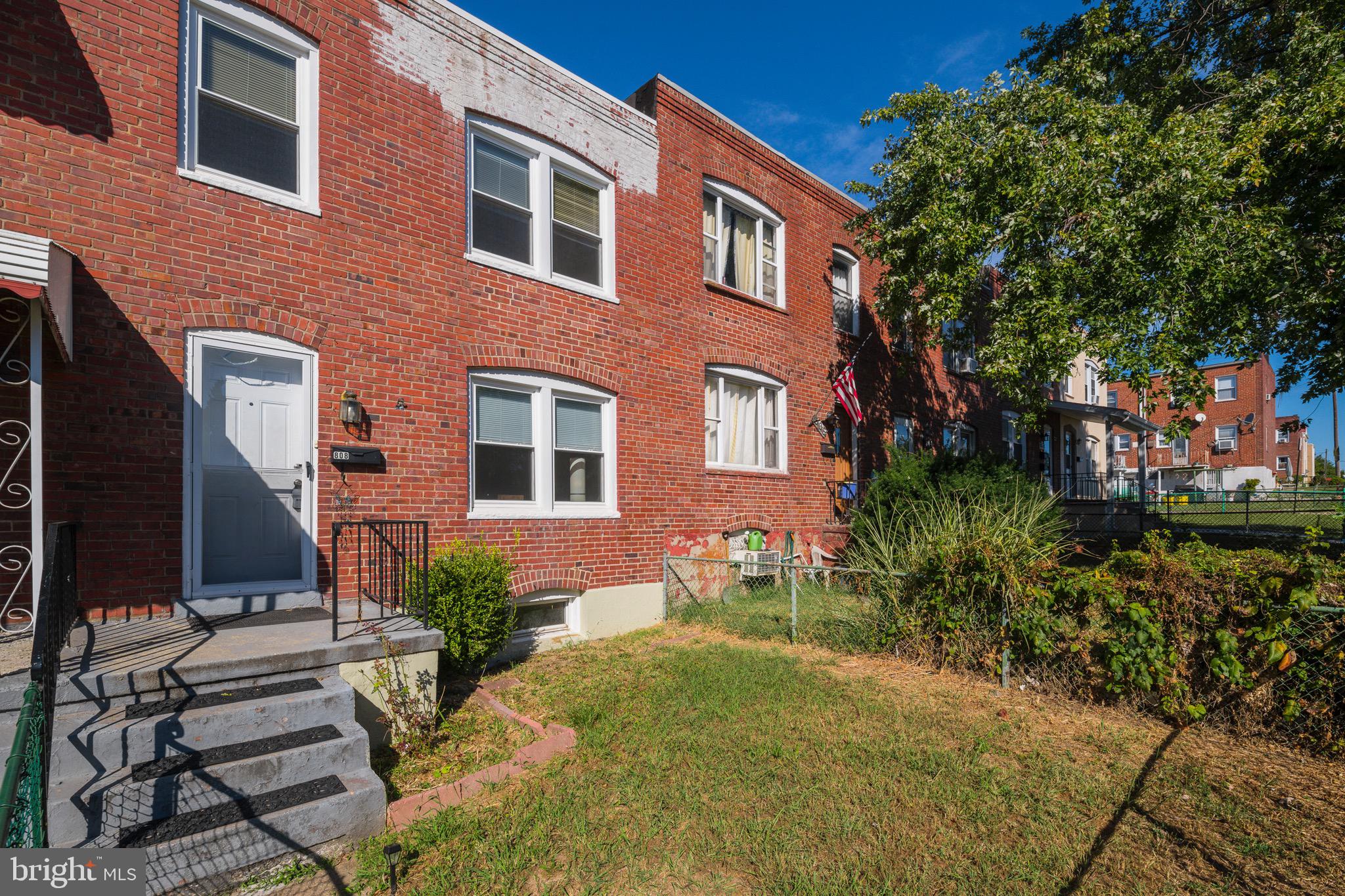 GREEKTOWN - Residential