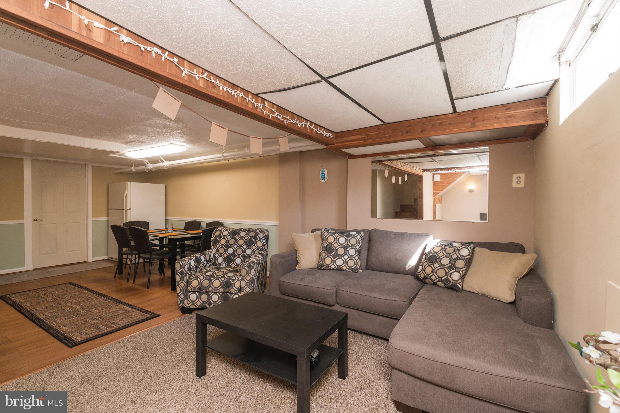 GREEKTOWN - Residential