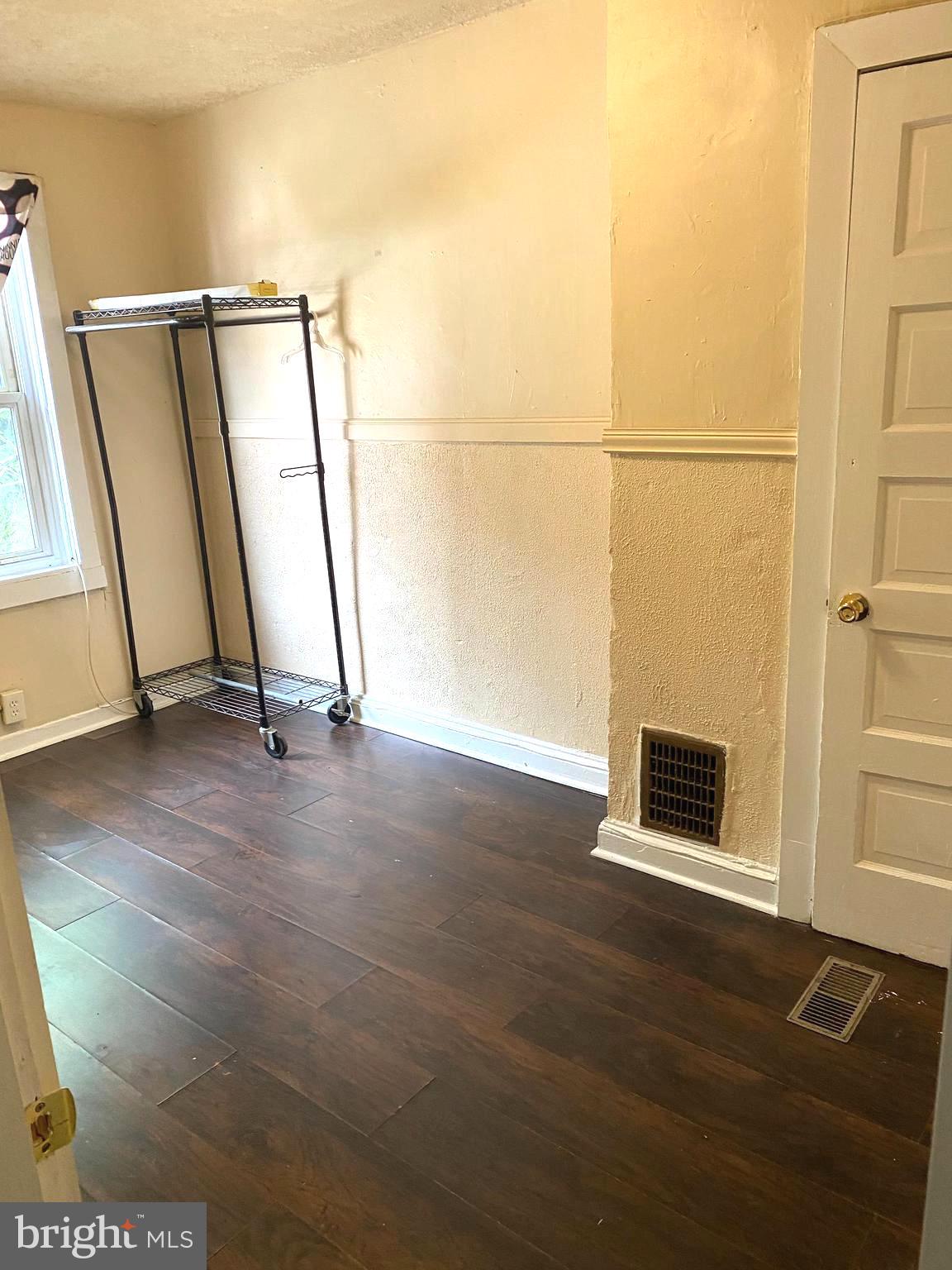 BOOTH-BOYD - Residential