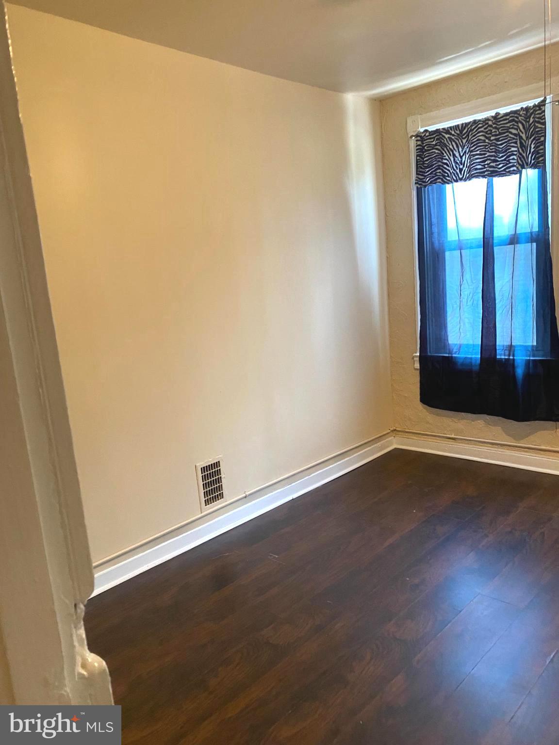 BOOTH-BOYD - Residential