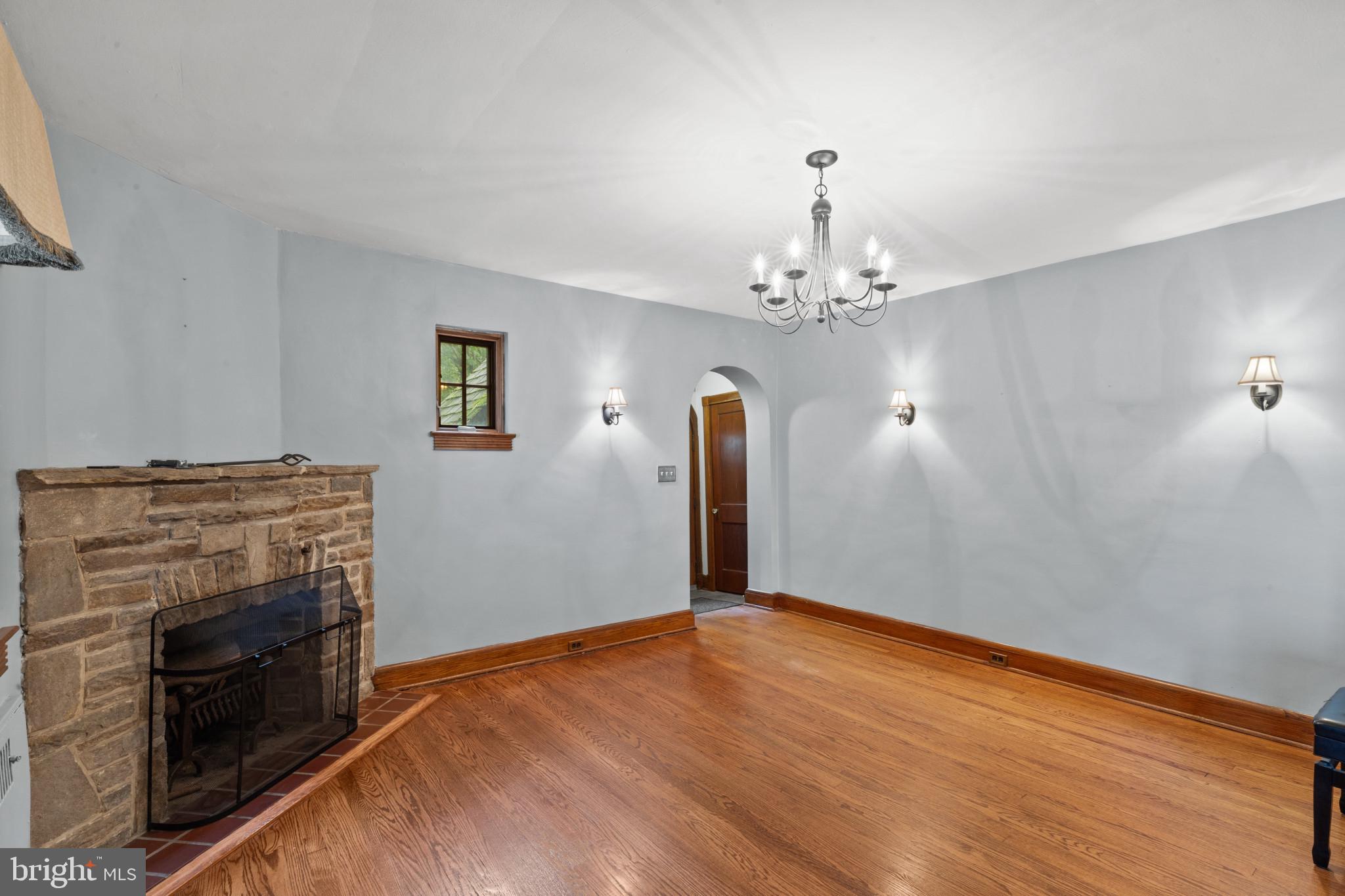 613 ANNESLIE ROAD