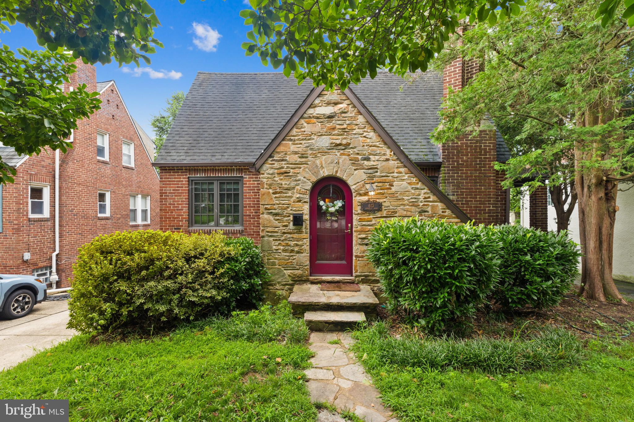 613 ANNESLIE ROAD