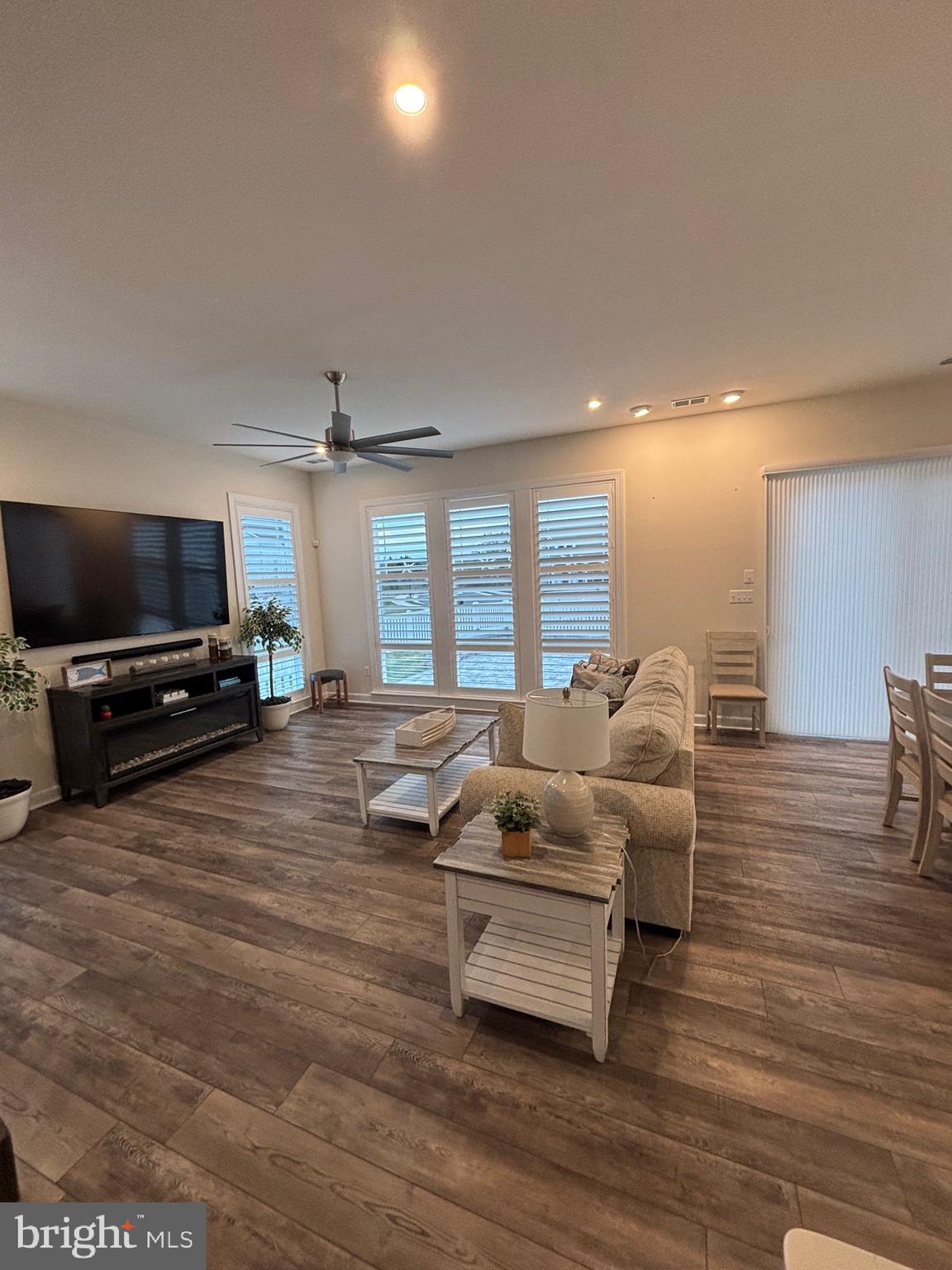 OCEAN VIEW BEACH CLUB - Residential