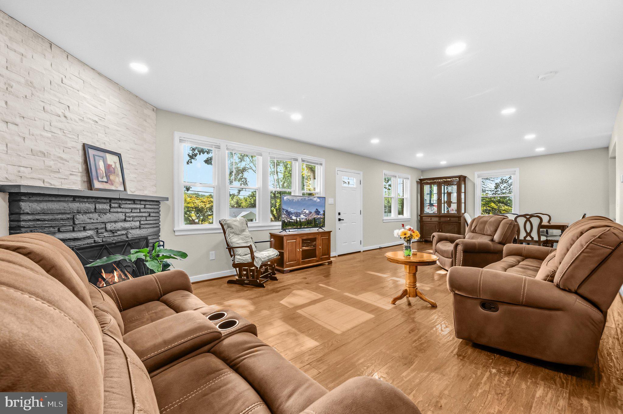 4804 HENDERSON ROAD