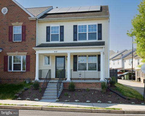 919 BLAKNEY LANE SE WASHINGTON DC 20032