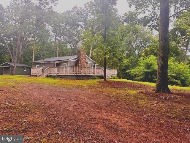 220 RETREAT LANE
