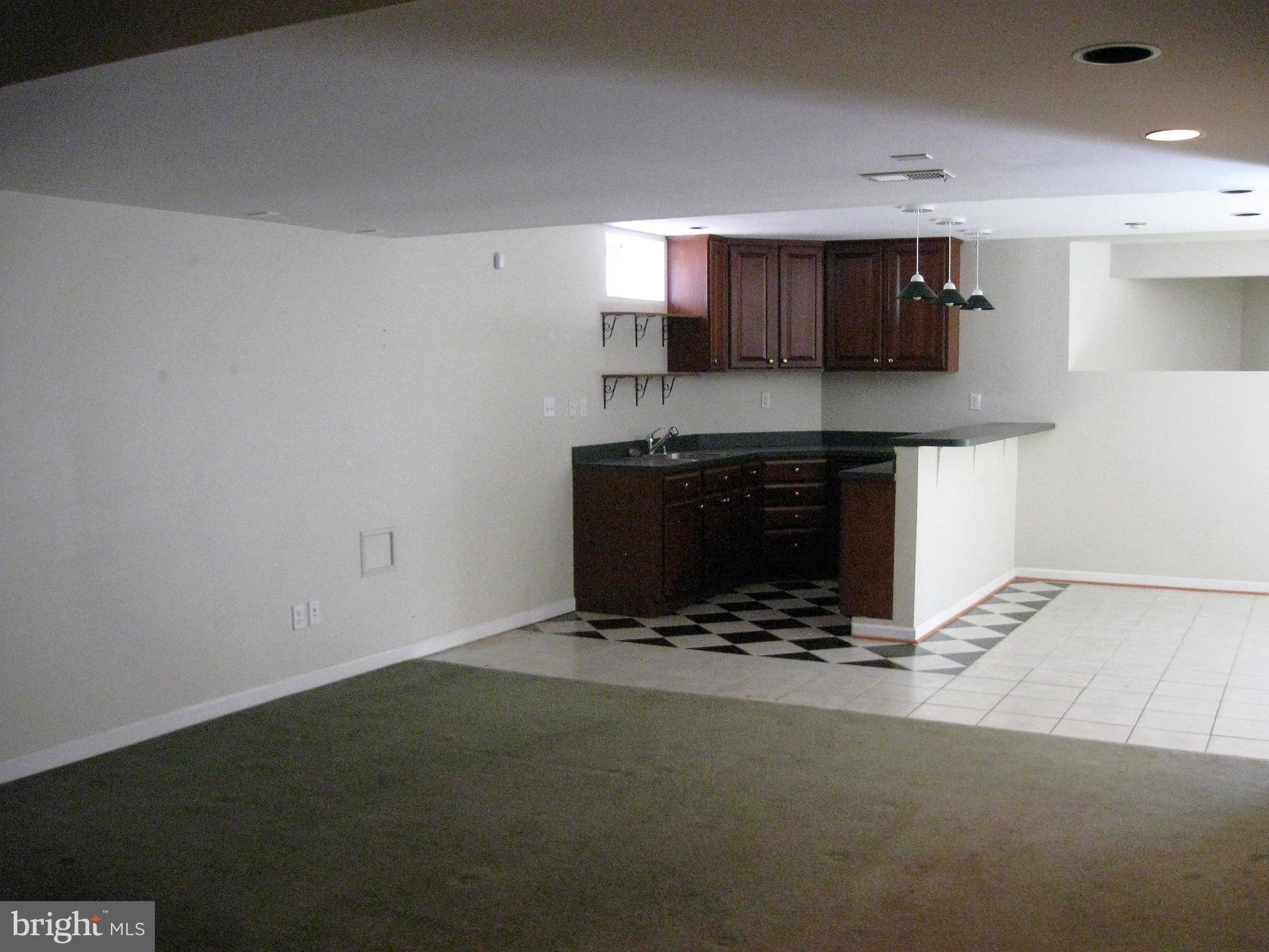 RYANS RIDGE - Residential Lease