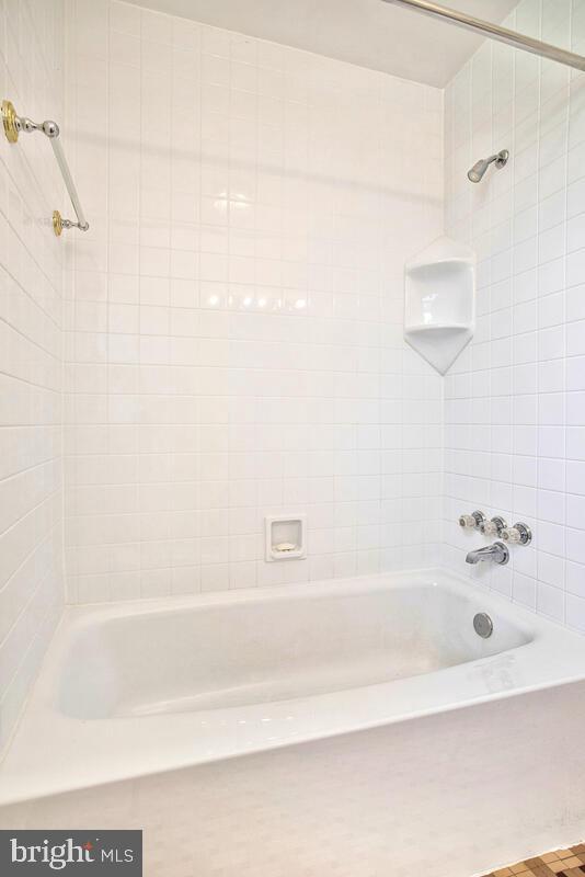 LOCHEARN - Residential