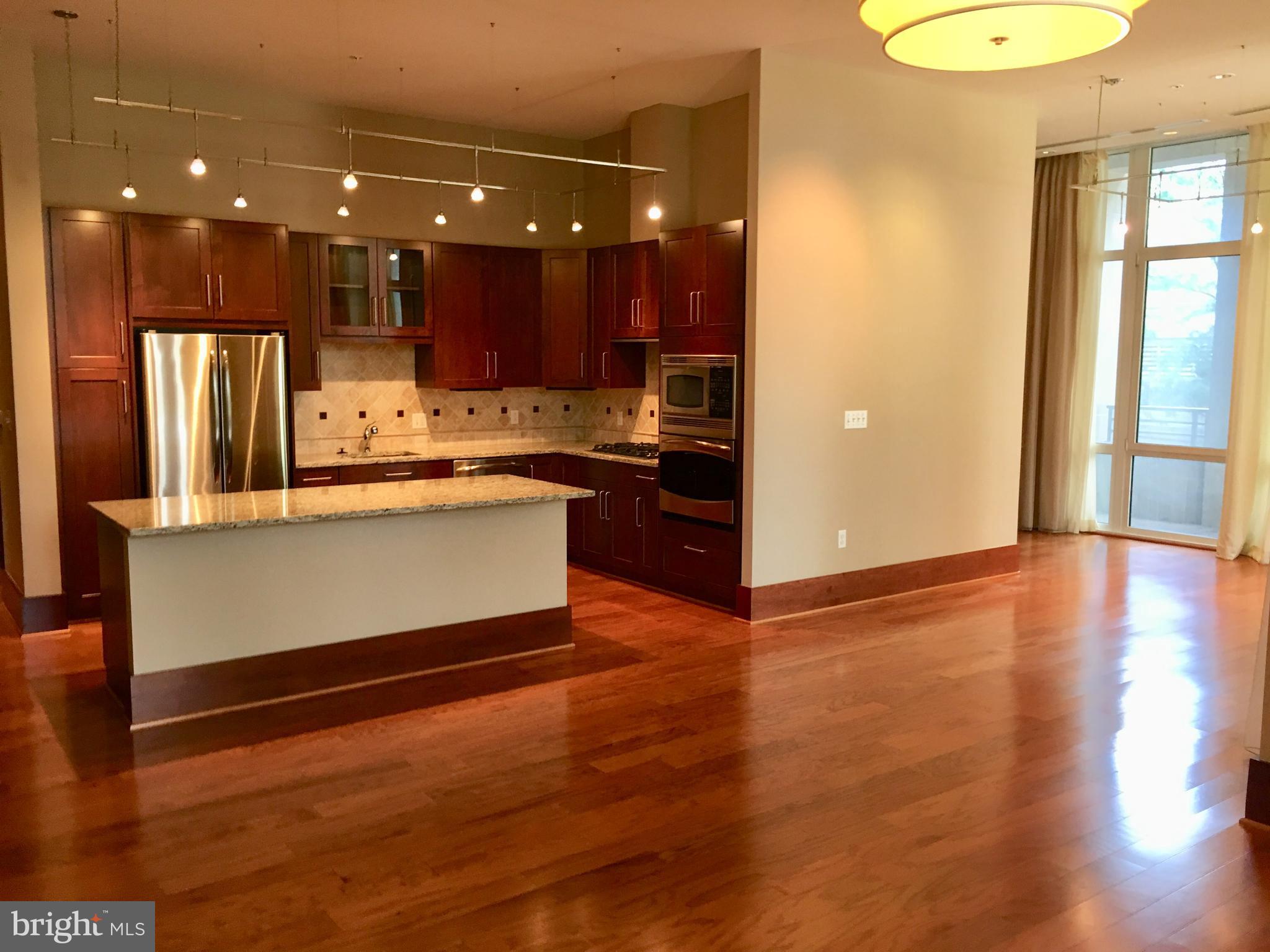 ONE PARK CREST CONDOMINIUM - Residential Lease